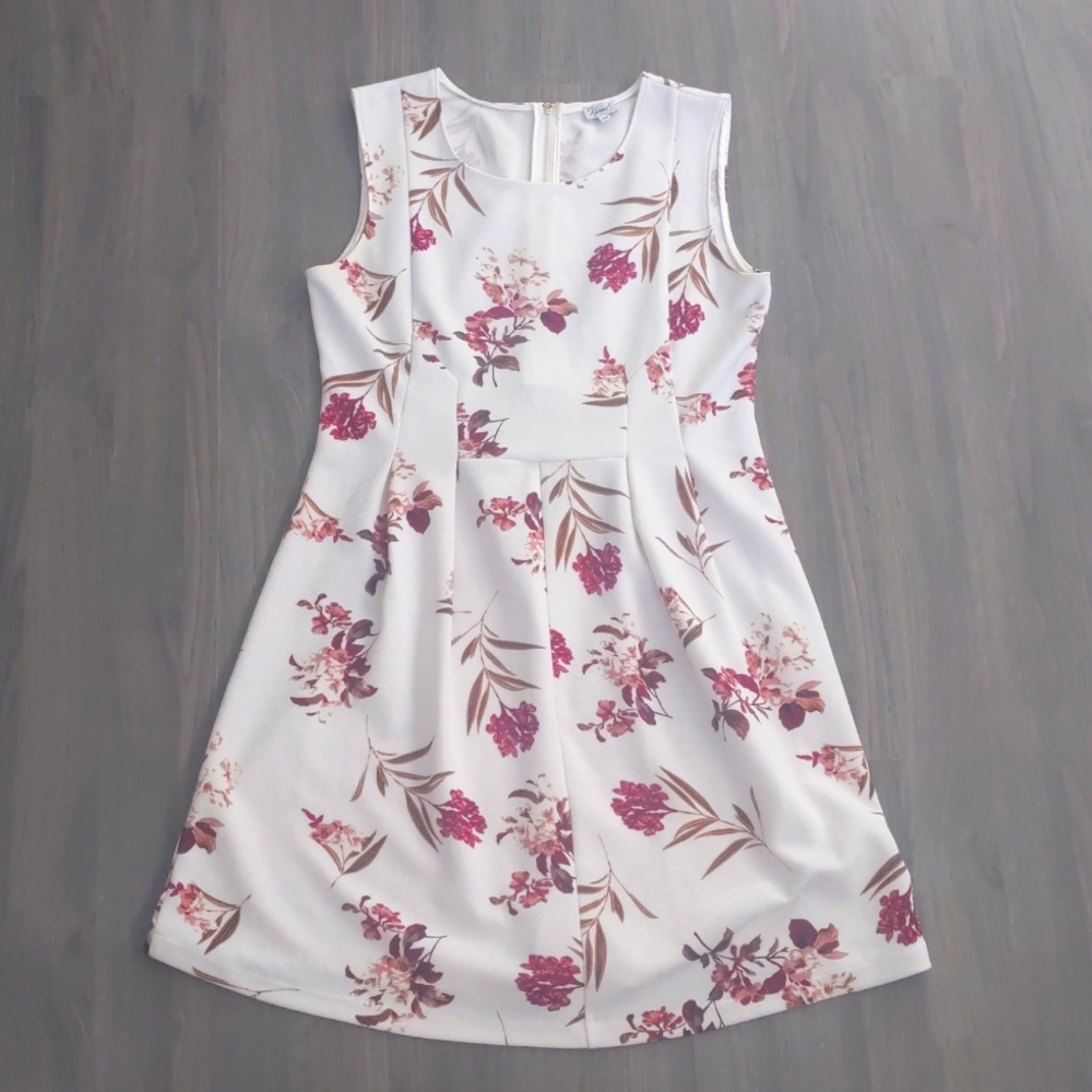 Sleeveless dress / size M / white floral